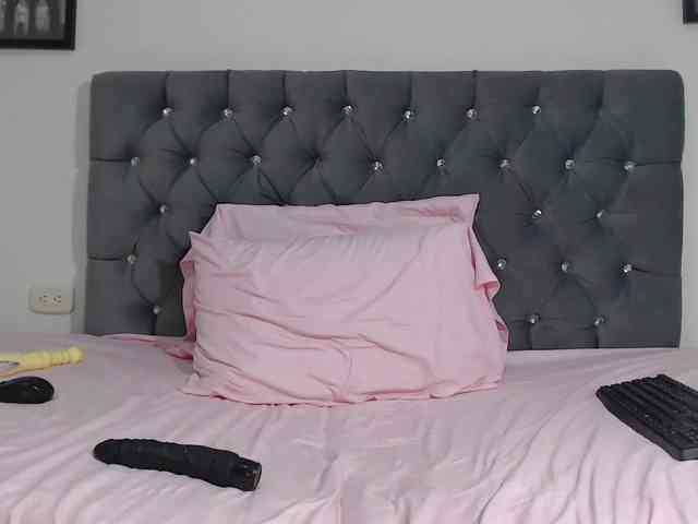 pinkvalentina webcam