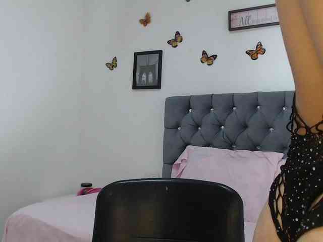 pinkvalentina webcam