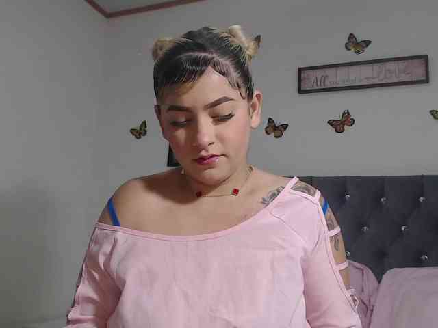 pinkvalentina webcam