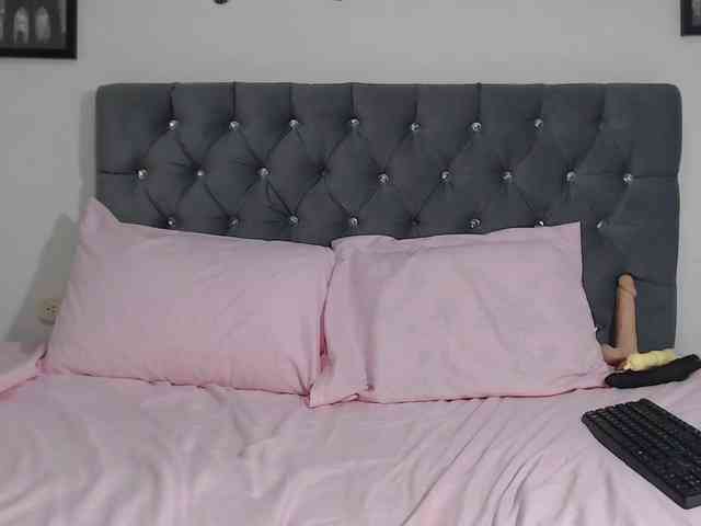 pinkvalentina webcam