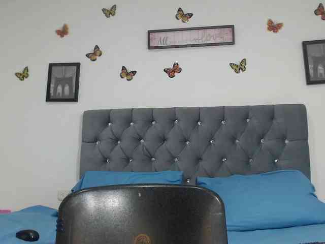 pinkvalentina webcam