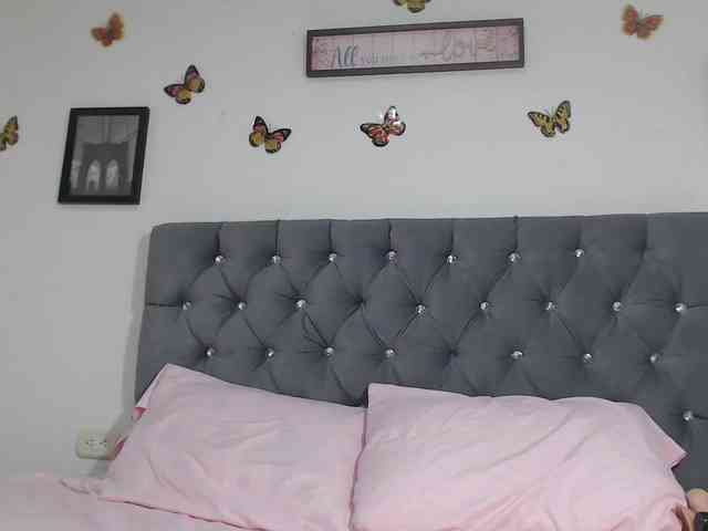 pinkvalentina webcam