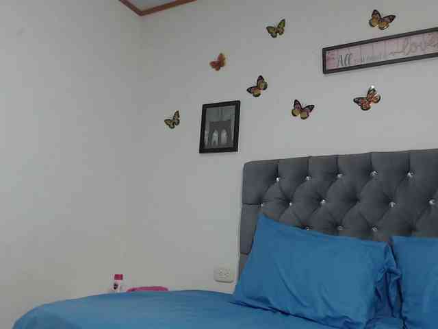 pinkvalentina webcam