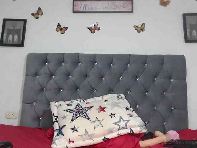 pinkvalentina webcam