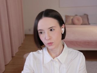 MissEssie Porn Show