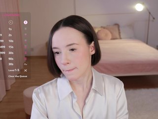 MissEssie Porn Show