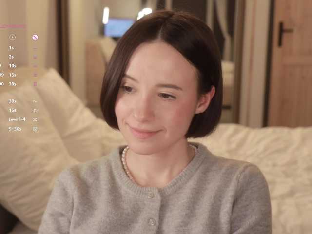 -FemaleEssence-'s BongaCams show and profile