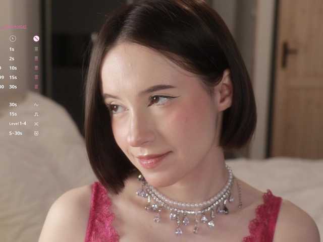 -FemaleEssence- from BongaCams is Freechat