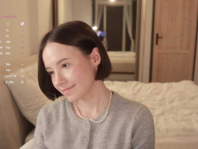 видео -FemaleEssence-