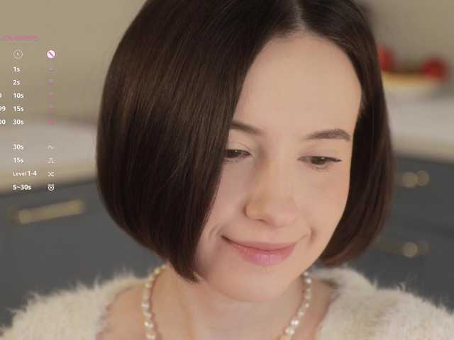 -FemaleEssence-'s BongaCams show and profile