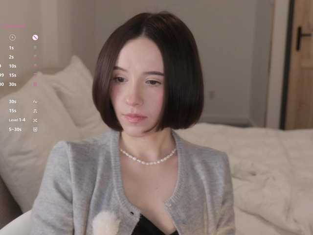 -FemaleEssence-'s BongaCams show and profile