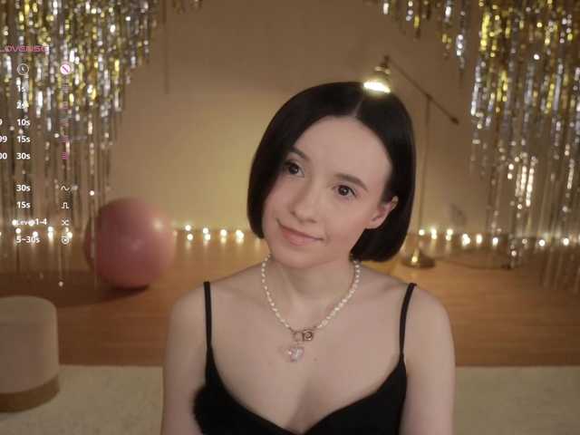-FemaleEssence-'s BongaCams show and profile