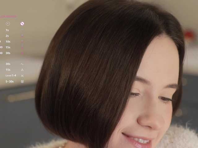 -FemaleEssence-'s BongaCams show and profile