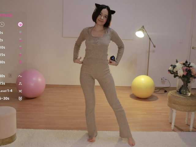 -FemaleEssence- from BongaCams