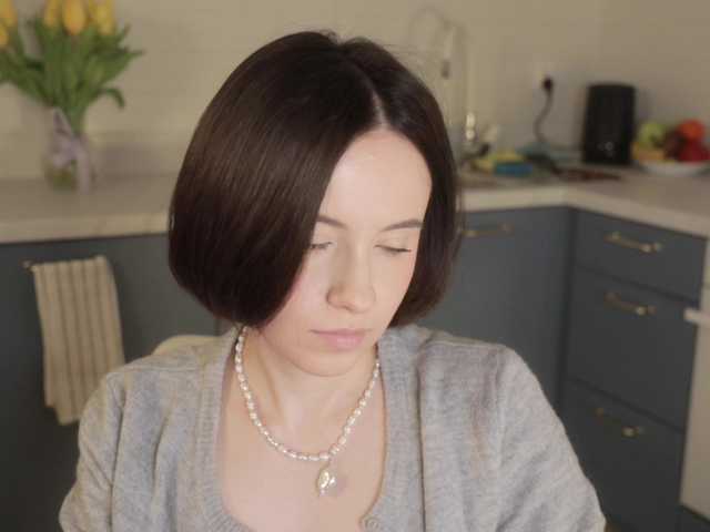 видео -FemaleEssence-