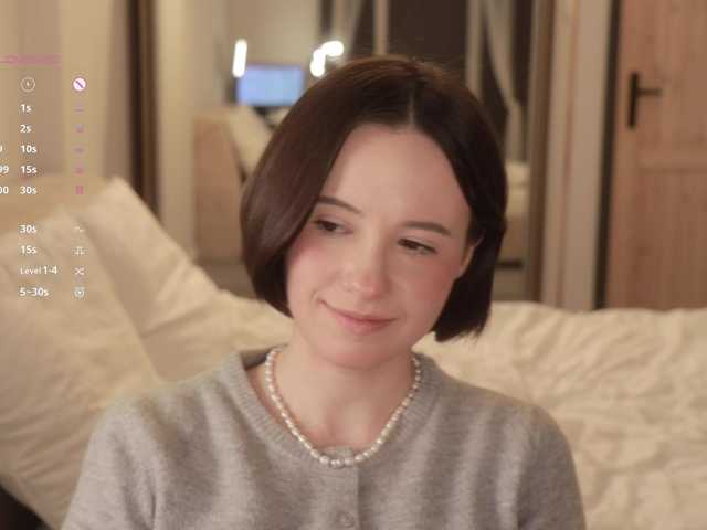 -FemaleEssence-'s BongaCams show and profile