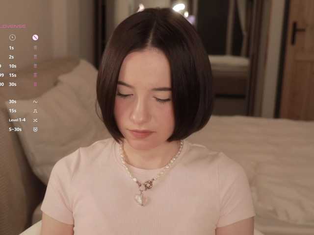 -FemaleEssence-'s BongaCams show and profile