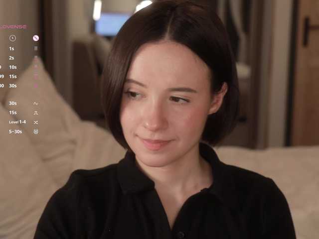 -FemaleEssence-'s BongaCams show and profile