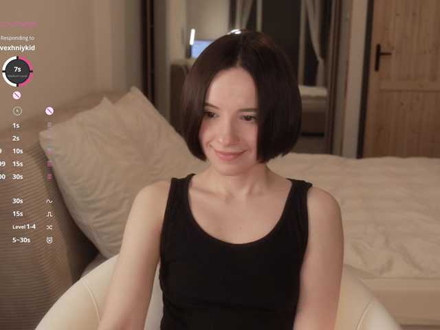 -FemaleEssence-'s BongaCams show and profile