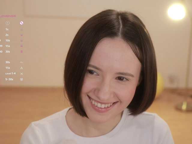 -FemaleEssence-'s BongaCams show and profile