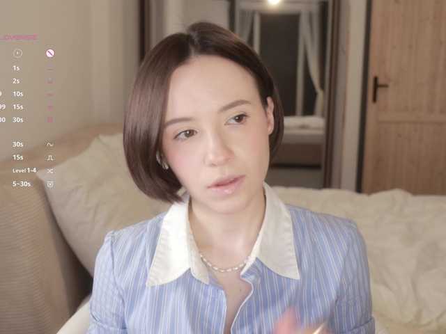 -FemaleEssence-'s BongaCams show and profile