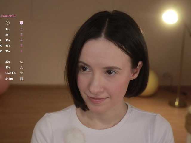 -FemaleEssence-'s BongaCams show and profile