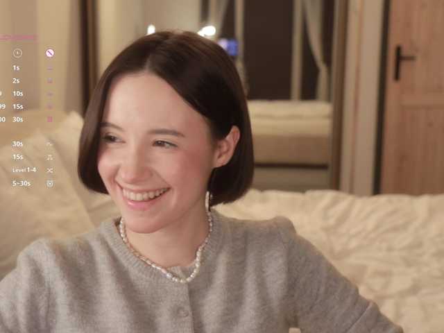 видео -FemaleEssence-