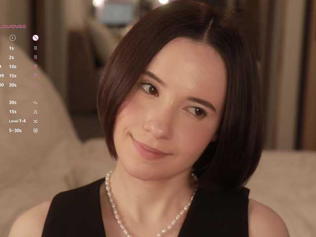 -FemaleEssence-'s BongaCams show and profile