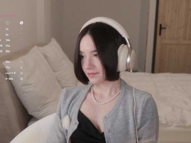 видео -FemaleEssence-