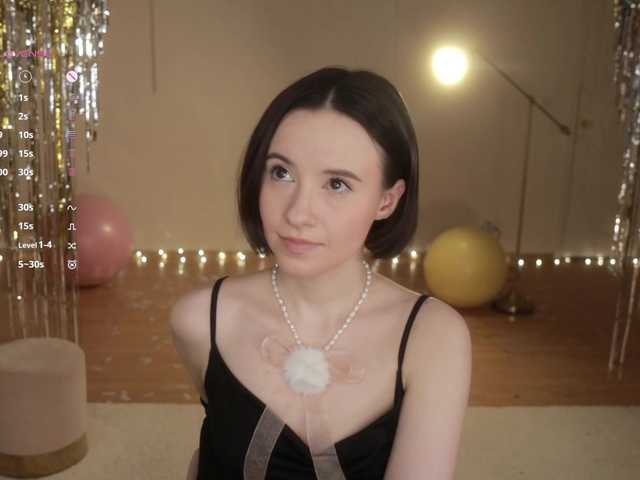 -FemaleEssence-'s BongaCams show and profile