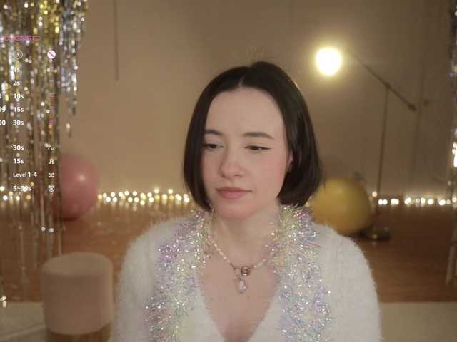 -FemaleEssence-'s BongaCams show and profile