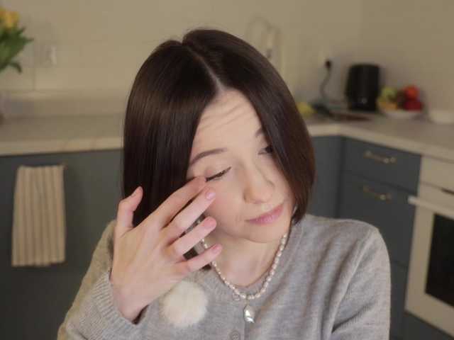 -FemaleEssence-'s BongaCams show and profile