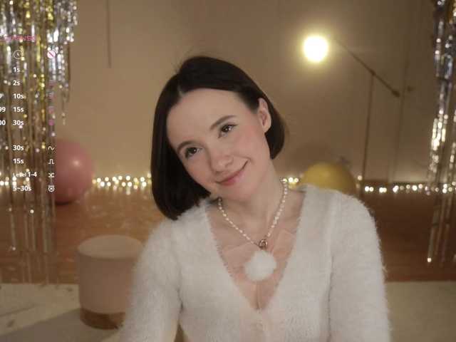 -FemaleEssence-'s BongaCams show and profile