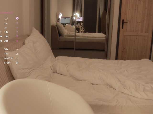 -FemaleEssence-'s BongaCams show and profile