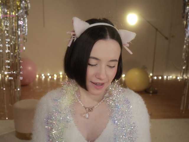 -FemaleEssence-'s BongaCams show and profile