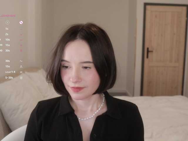 -FemaleEssence- from BongaCams is Freechat