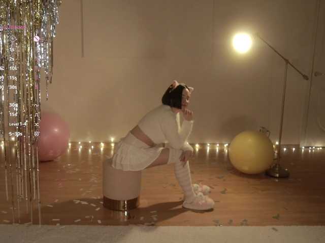 -FemaleEssence-'s BongaCams show and profile