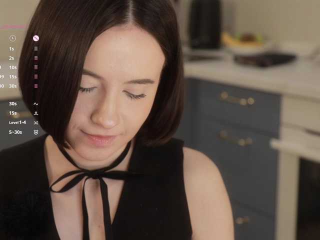 -FemaleEssence-'s BongaCams show and profile