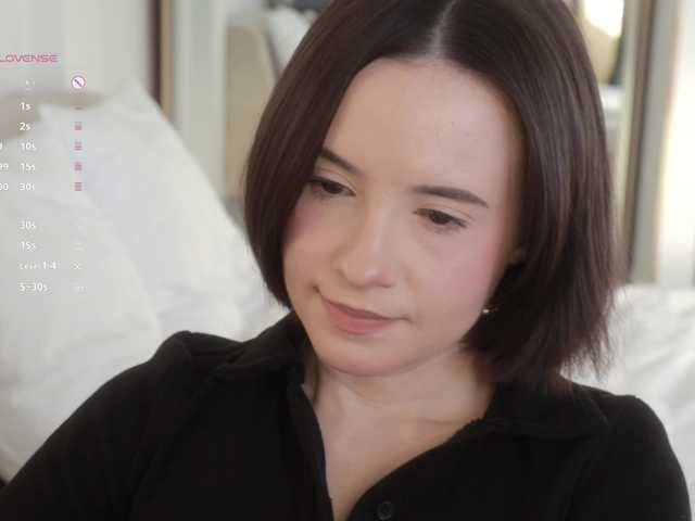 -FemaleEssence-'s BongaCams show and profile