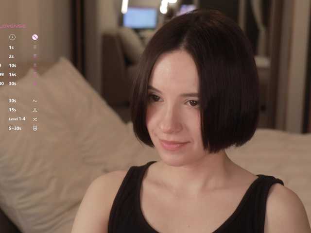 -FemaleEssence-'s BongaCams show and profile