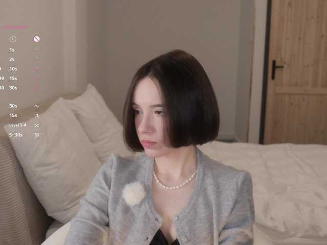 -FemaleEssence-'s BongaCams show and profile