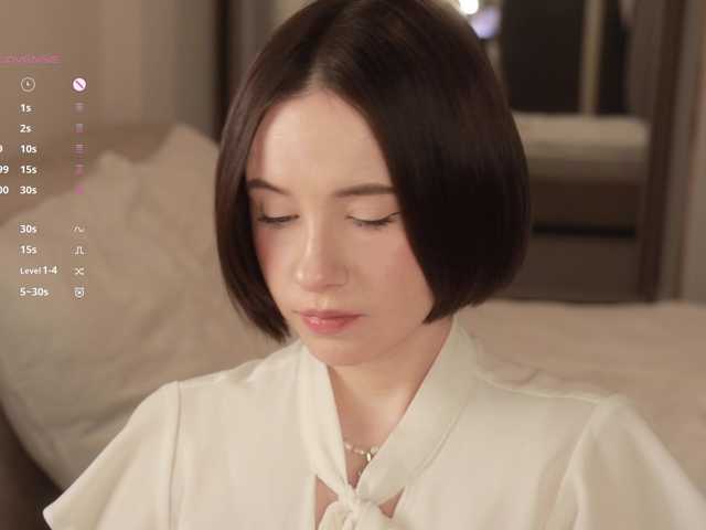 -FemaleEssence-'s BongaCams show and profile