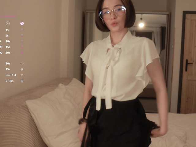 -FemaleEssence-'s BongaCams show and profile