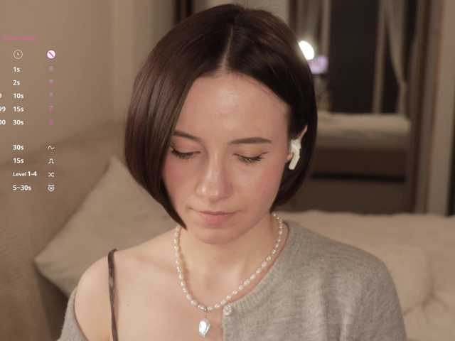 -FemaleEssence-'s BongaCams show and profile