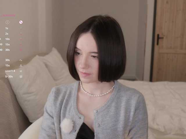 -FemaleEssence-'s BongaCams show and profile