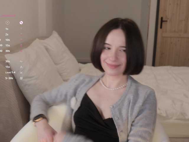 -FemaleEssence-'s BongaCams show and profile
