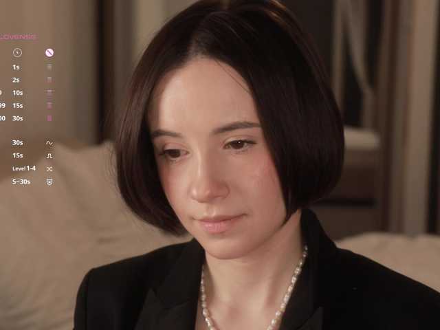 -FemaleEssence-'s BongaCams show and profile