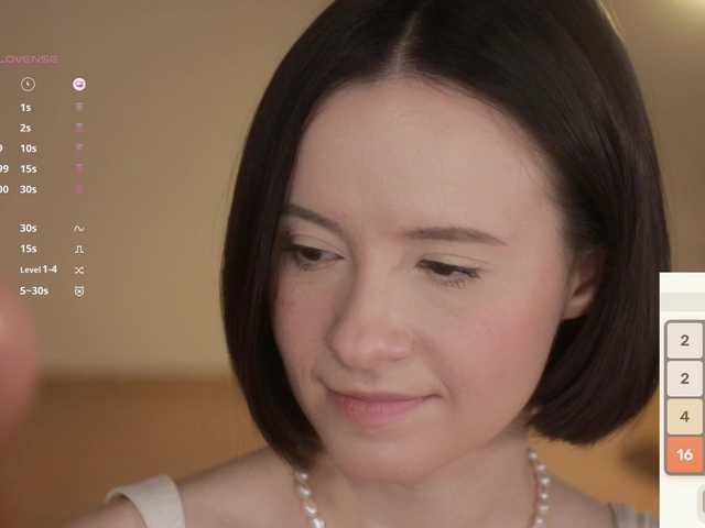 -FemaleEssence- live cam