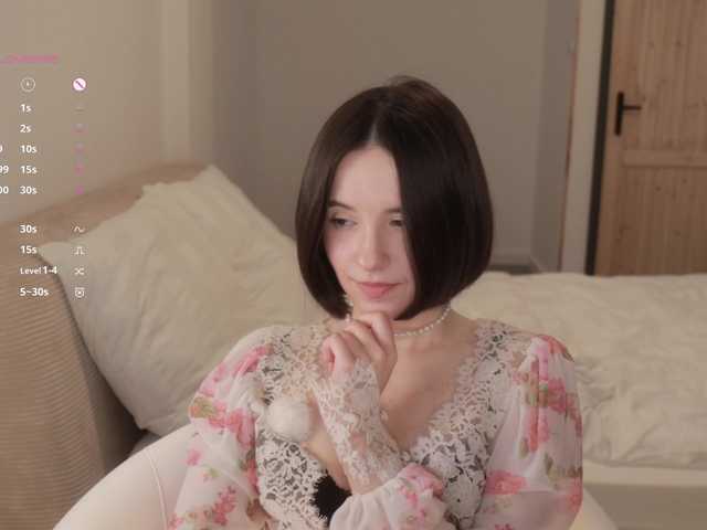 -FemaleEssence-'s BongaCams show and profile