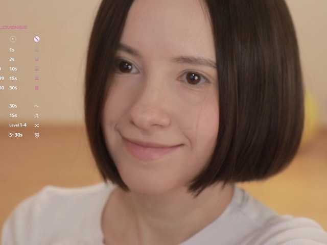 -FemaleEssence-'s BongaCams show and profile